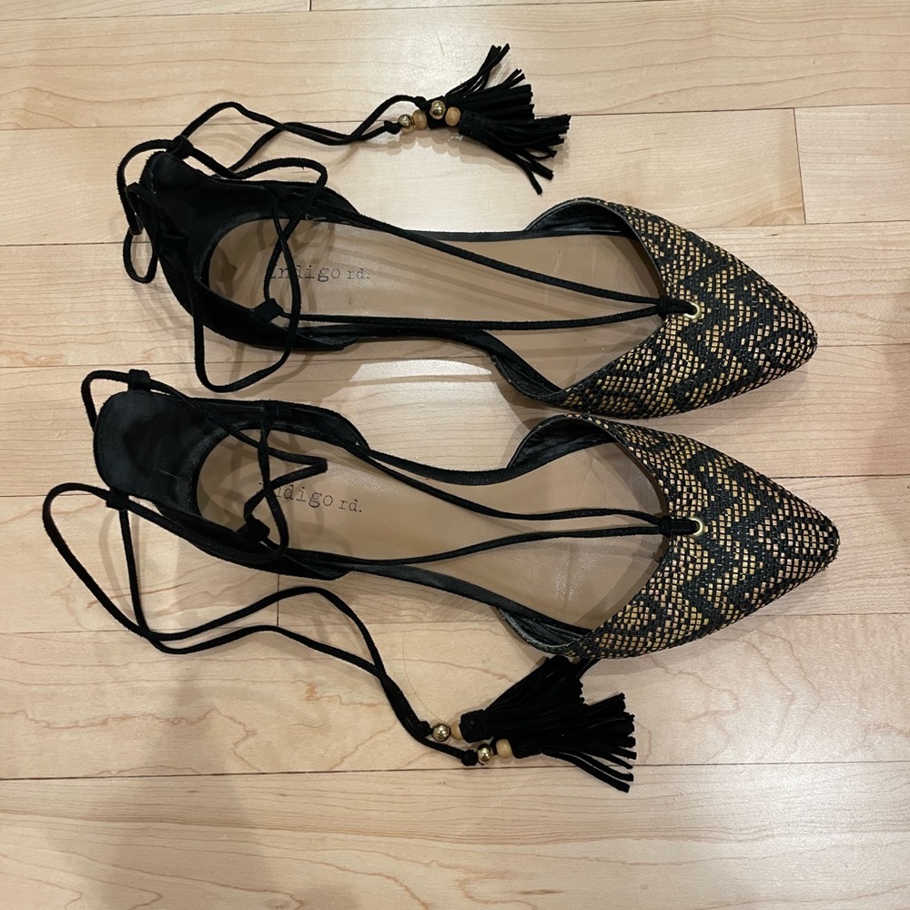Lace Up Pointy Toe Flats